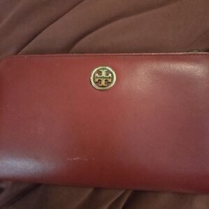 Tory Burch Robinson Leather Zip Wallet.